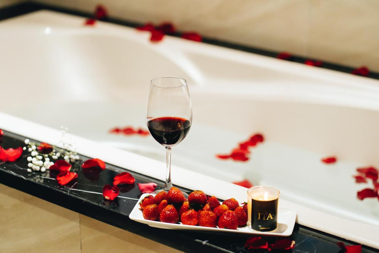 Manh Quan Luxury Hotel Vinh Yen Exteriör bild