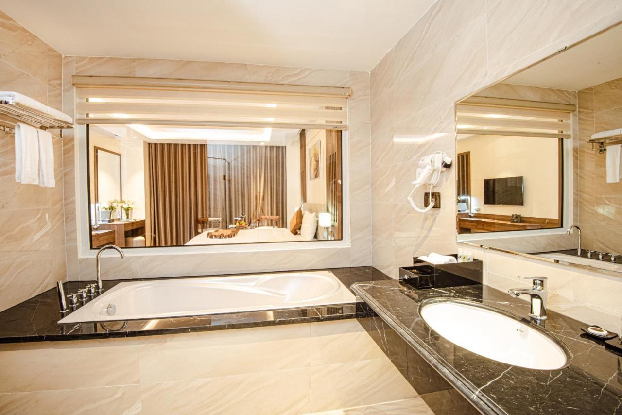 Manh Quan Luxury Hotel Vinh Yen Exteriör bild